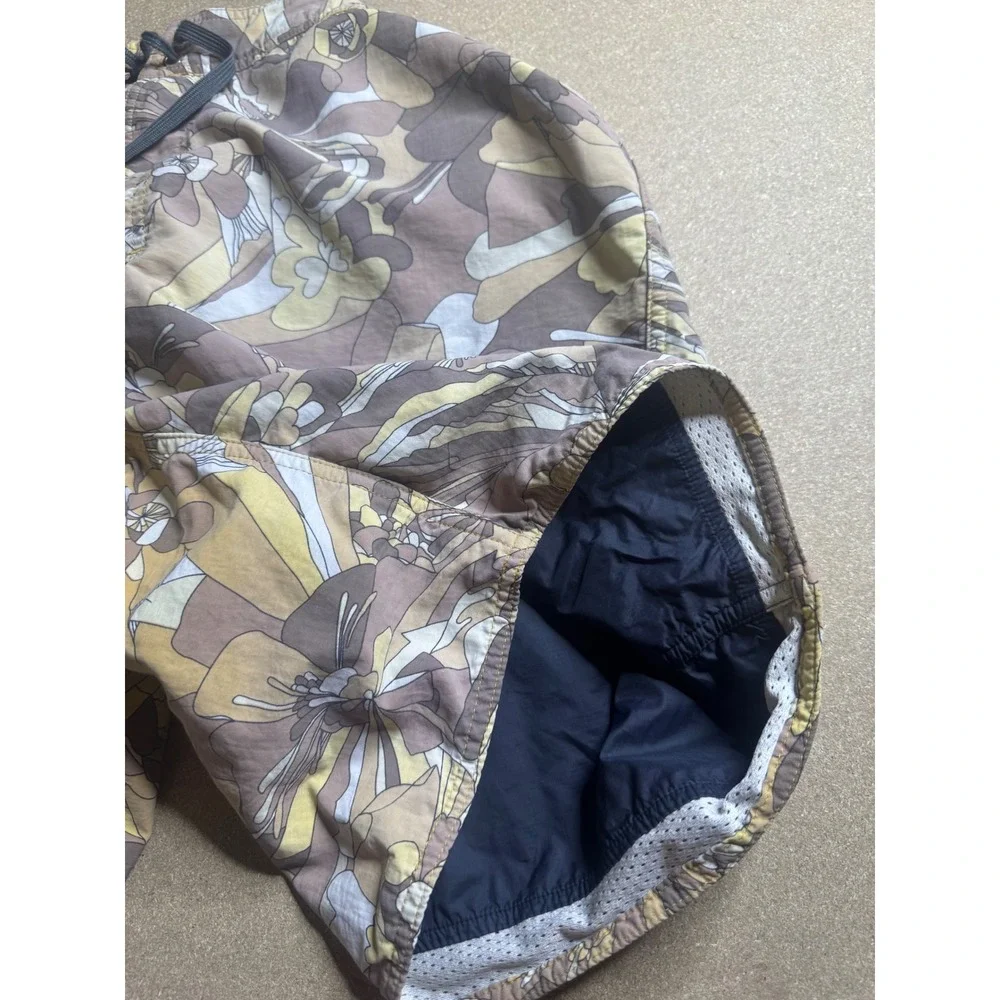 Patagonia Mens Board Shorts Size 32 Floral‎ Camo Nylon Swim Trunks Brown Yellow